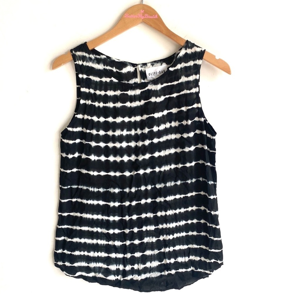 Olive + Oak sleeveless tie-dyed blouse, Size S, NWT‎